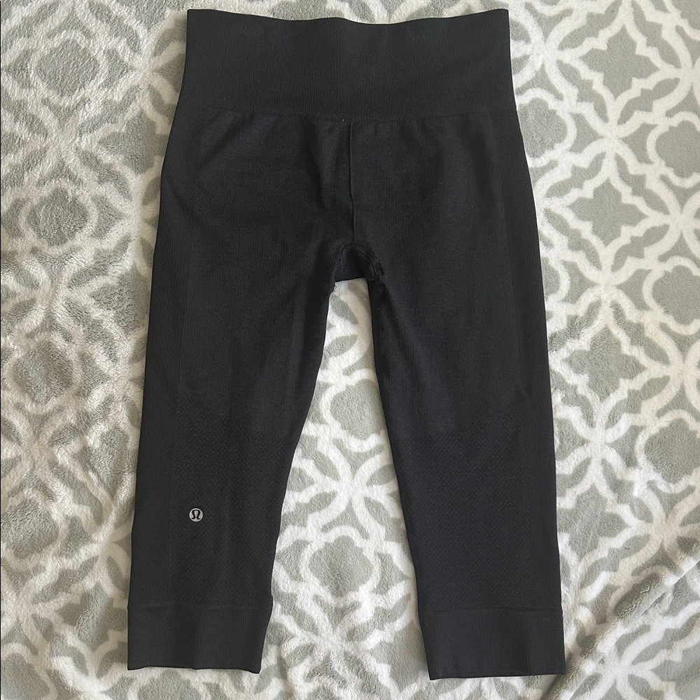 lululemon athletica Cropped Charcoal Leggings